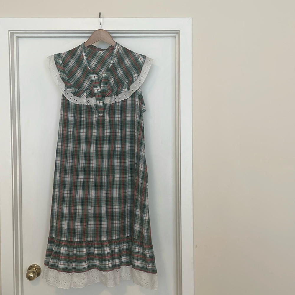 Cute plaid dress sz L/XL